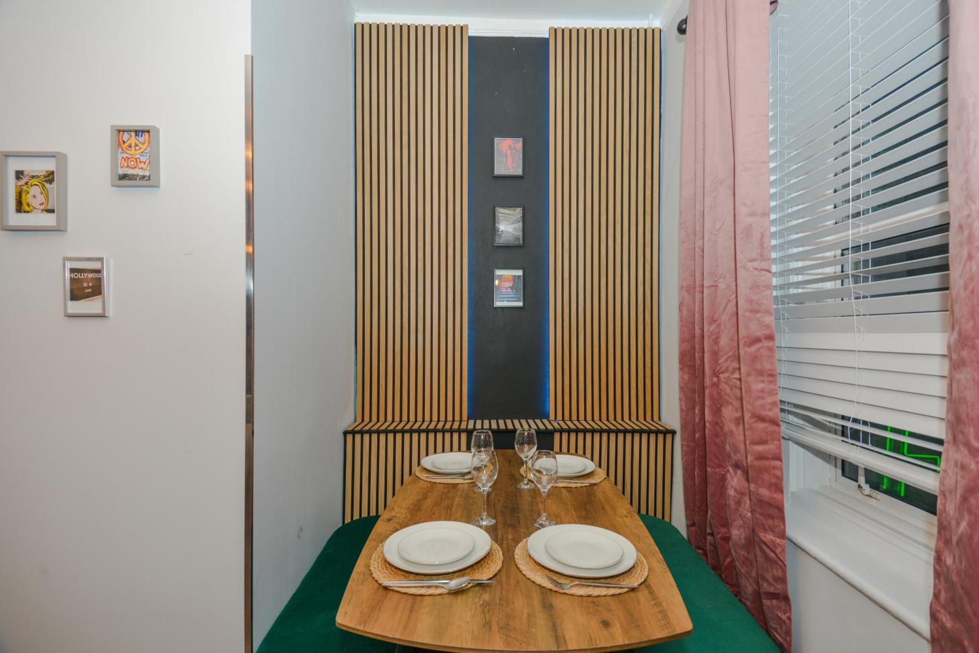 Cosy 1 Bedroom Home For Small Families Лондон Экстерьер фото